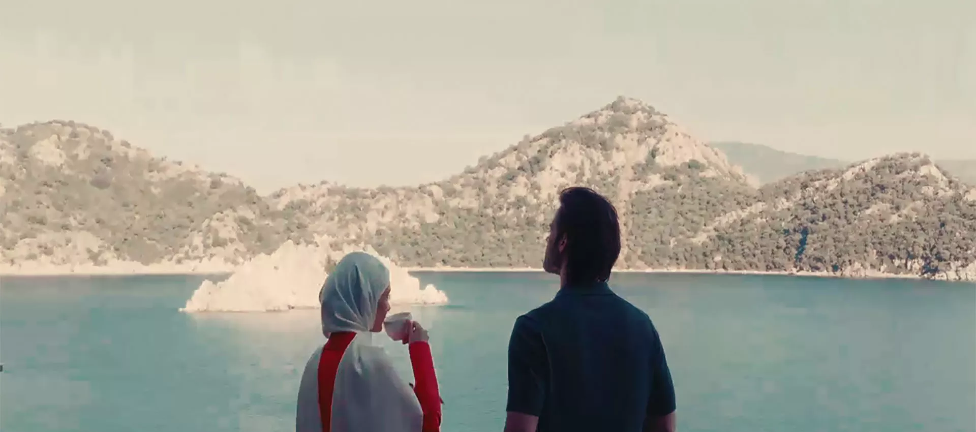 MANZARAYA AÇILAN BİR YAŞAM